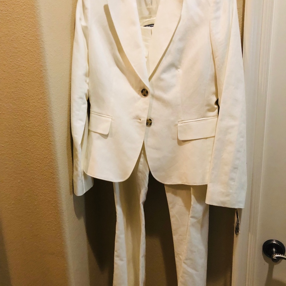 Gianni Bini suit